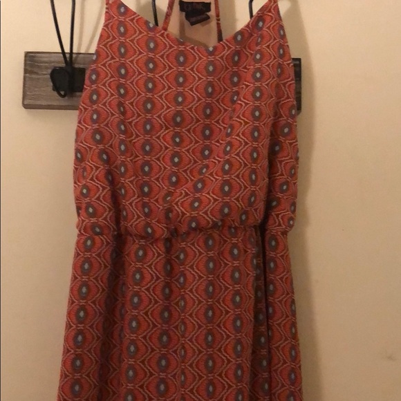 Pattern dress - Picture 2 of 2